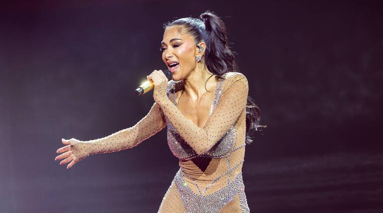 Nicole Scherzinger liess sich trotz ihres Unfalls nicht vom Performen abhalten.
