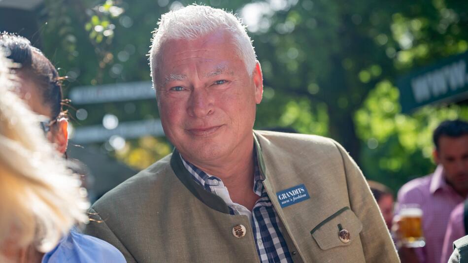 Toni Polster will noch nicht auf den Euphorie-Zug aufspringen.