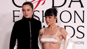 Lily Allen setzt auf Rache-Look bei den CFDA Awards 2025
