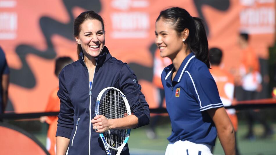 Herzogin von Cambridge besucht das Nationale Tenniszentrum