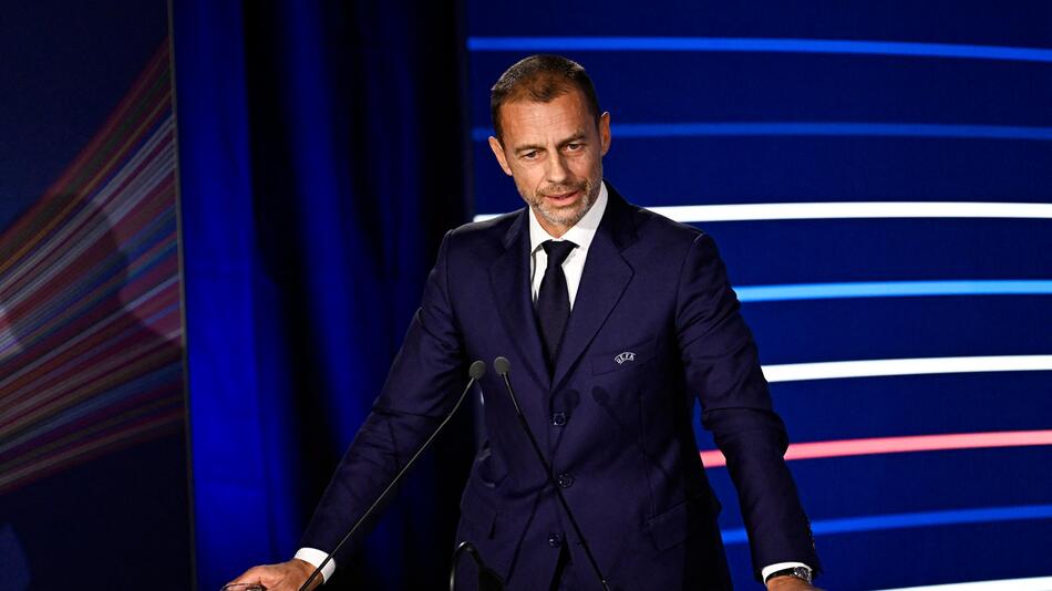 Uefa-Präsident Aleksander Ceferin spricht während des Uefa-Kongresses in Paris