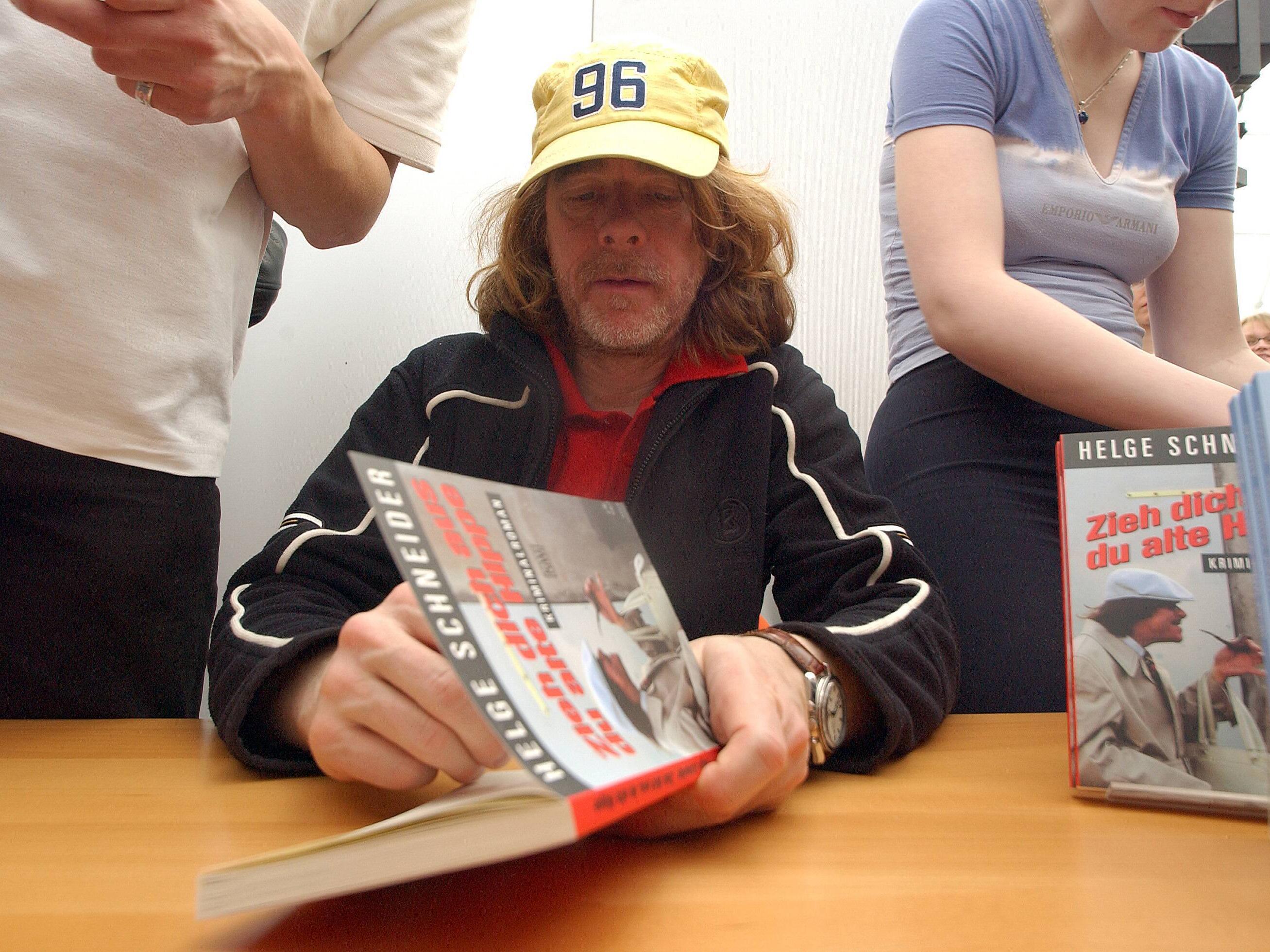 Helge Schneider: Die "singende Herrentorte" wird 70 | GMX.CH