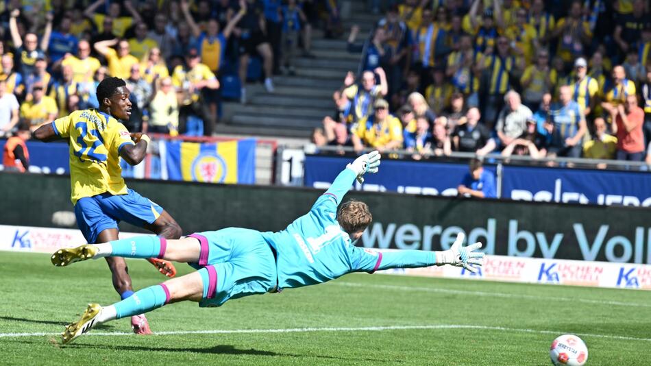 Eintracht Braunschweig - Arminia Bielefeld