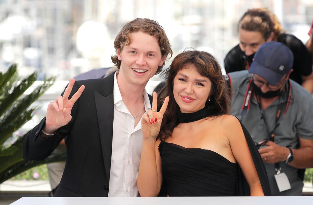 Mercedes Kilmer (r) und Jack Kilmer