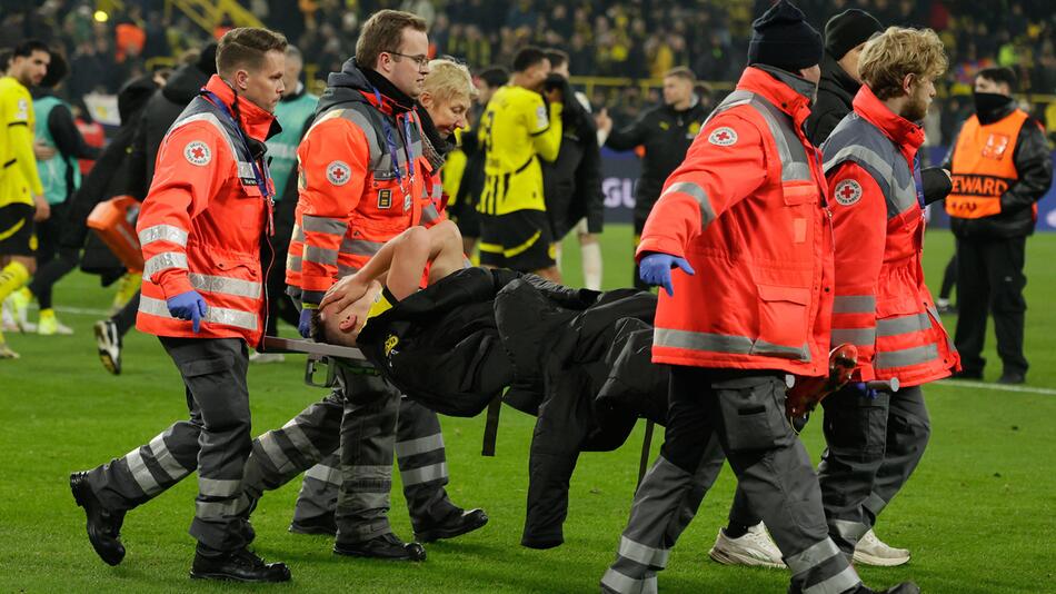 Nico Schlotterbeck fällt wegen einer Verletzung im Spiel gegen den FC Barcelona aus.