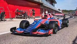 Ohne Lenkrad und Pedale: Autonome Rennwagen starten in Imola