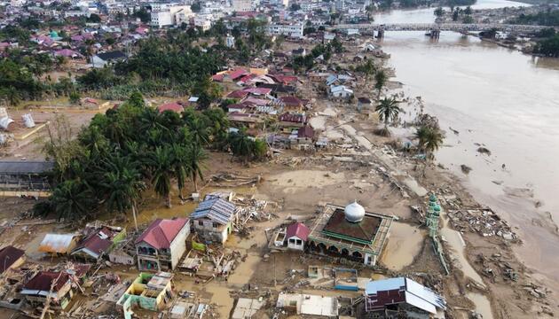Überschwemmungen in Indonesien