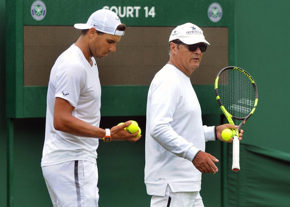 Jahrelang trainierte Toni Nadal (r.) seinen Neffen Rafael