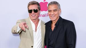 George Clooney (r.) verlor einst eine Rolle an Brad Pitt.