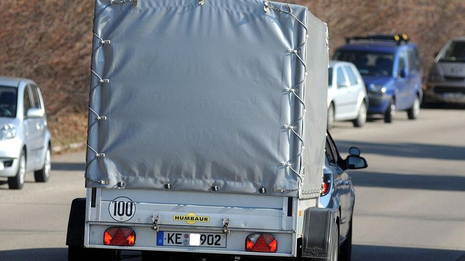 Das Fahren mit Anhänger muss geübt sein