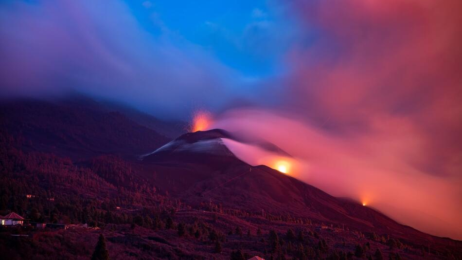 Vulkanausbruch auf Kanareninsel La Palma