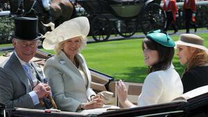 Charles, Camilla und die Nichten Beatrice und Eugenie: Ein ähnliches Bild erwartet die ...