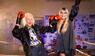 Heidi Klum und Ellen von Unwerth, beide mit Boxhandschuhen