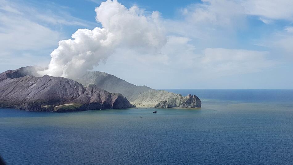 Vulkanausbruch auf neuseeländischer Insel