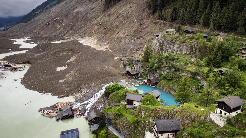 Nach Gletscherabbruch im Wallis