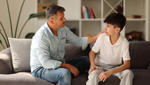 Vater-Sohn-Gespräch auf der Couch