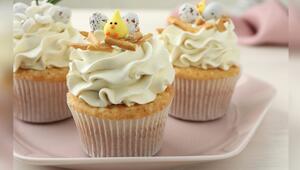 Diese Cupcakes sind fix dekoriert.