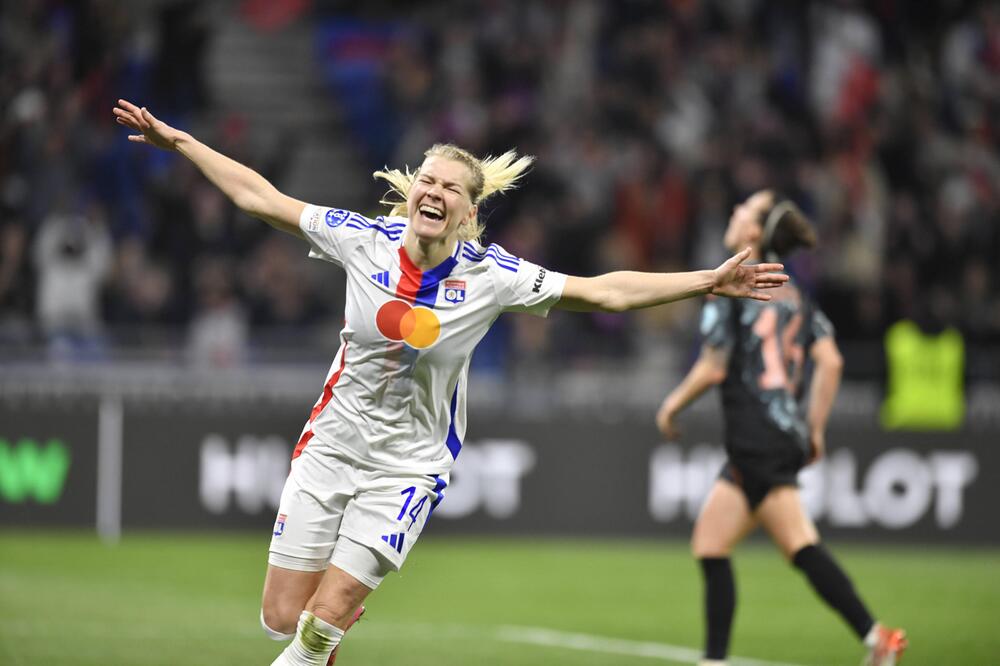 Ada Hegerberg traf gegen Bayern zum 4:1 für Lyon.