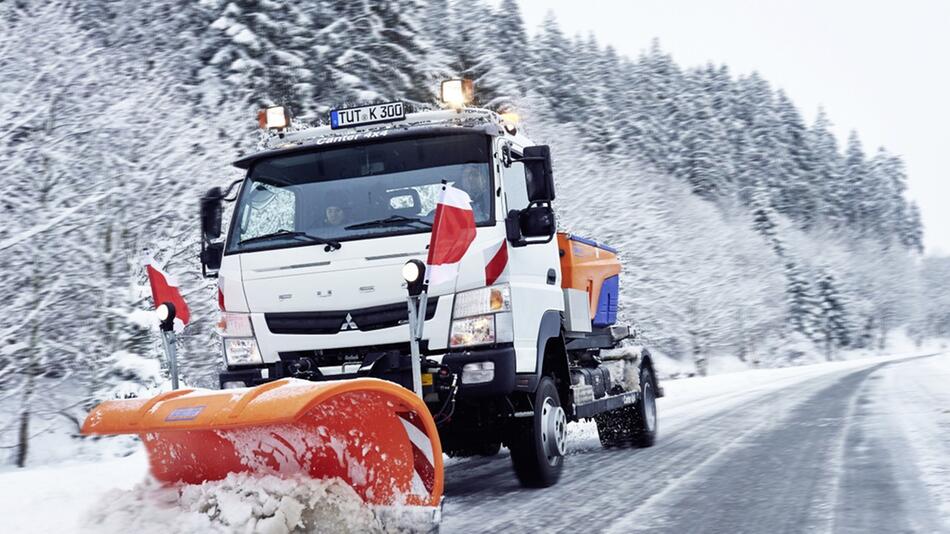 Nebenstrassen im Winter: Vorsicht vor Schnee- und Eisglätte!