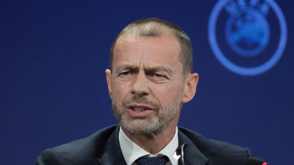 Fussball: UEFA, Kongress