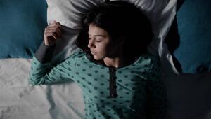 KORREKTUR! Hygiene im Bett: Matratze effektiv reinigen