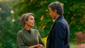 "Rote Rosen": Richard (r.) versucht seine Leute in den Aufsichtsrat der EmKa bringen, um ...