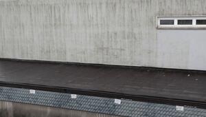 Verstecktes Waffenlager: Handgranate und scharfe Waffen gefunden