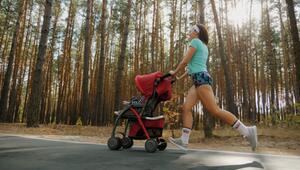 Kinderwagen wirkt beim Joggen wie ein Stossdämpfer