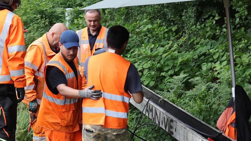 Mutmasslicher Sabotageakt: Zentrale NRW-Zugstrecke ganzen Tag gesperrt