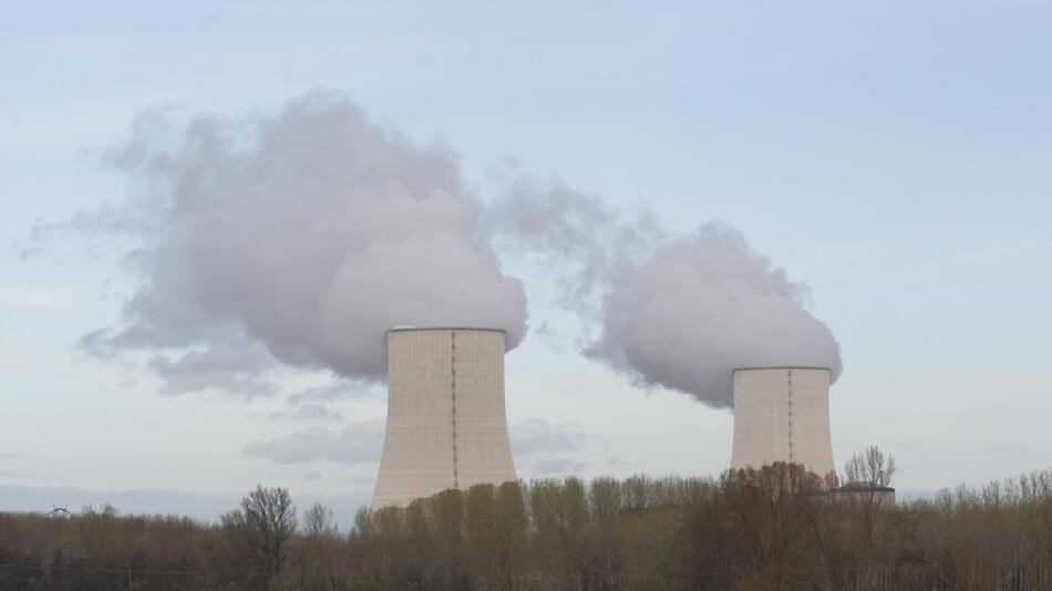 Frankreich fährt AKW wegen Hitzewelle runter