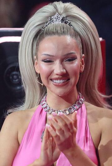 Coach Shirin David