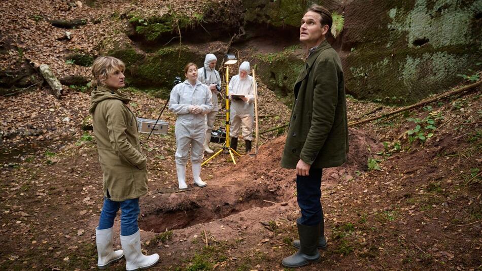 "Tatort: Ich sehe dich": Kommissar Felix Voss (Fabian Hinrichs) und seine Kollegin Wanda ...