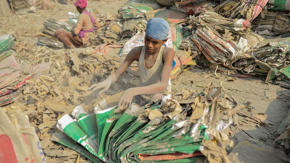 Kinderarbeit und Umweltverschmutzung in Bangladesch