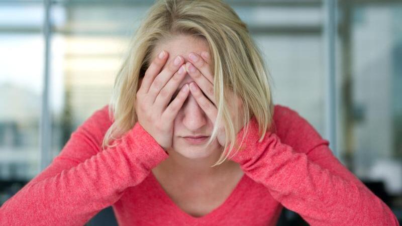 Im Büro trotz Krankschreibung