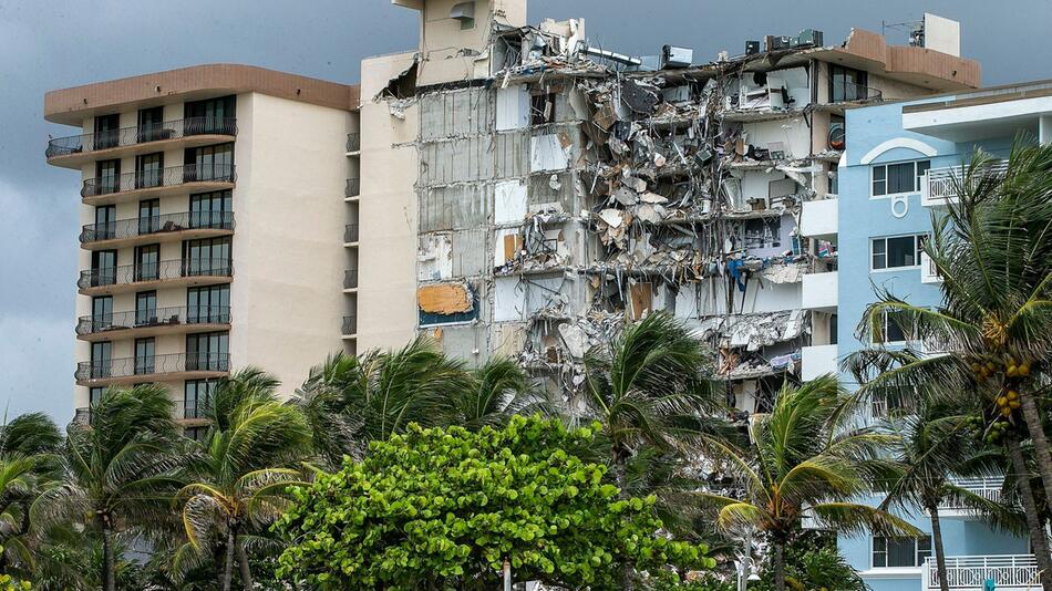 Nach Gebäude-Einsturz in Florida