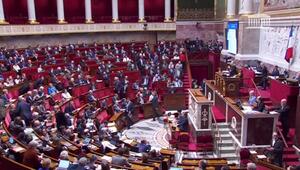 Frankreichs Parlament stoppt umstrittene Rentenreform vorläufig