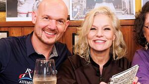 Alexander Gerst zu Gast in der Late-Night-Show "Inas Nacht" von Ina Müller.