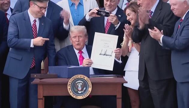 Trump unterzeichnet Steuer- und Ausgabengesetz am Unabhängigkeitstag