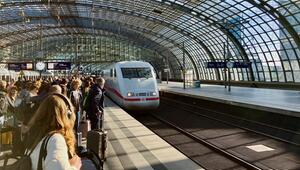 Nach einer Grossstörung in der Nacht auf Mittwoch entspannt sich die Lage im Zugverkehr.