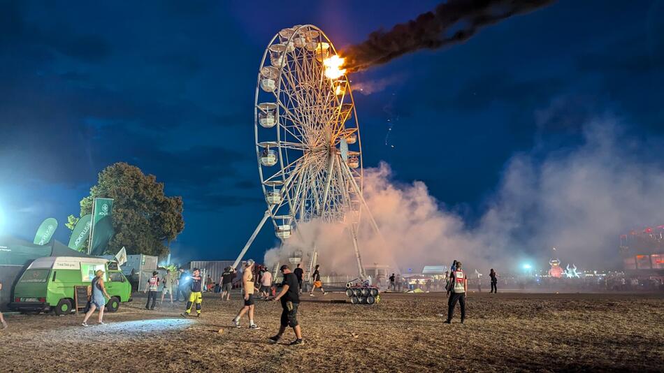 Highfield Festival - Riesenrad brennt