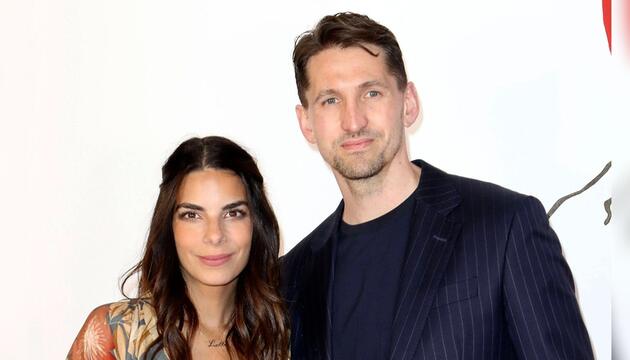 Lange haben sich Lilli Hollunder und René Adler auf ihr neues Zuhause für die Familie gefreut ...