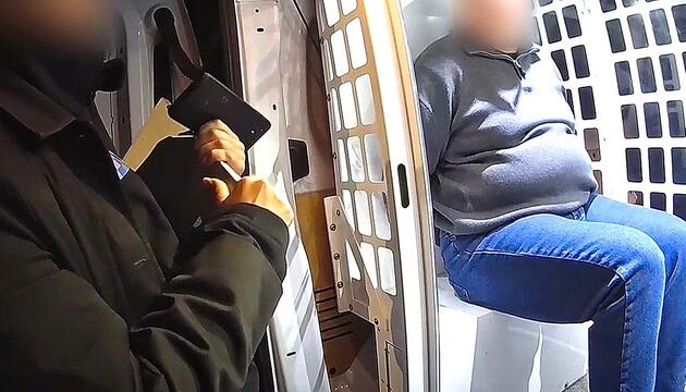 Makabrer Rentenbetrug: Waliser versteckte tote Mutter fast drei Jahre in Gefriertruhe