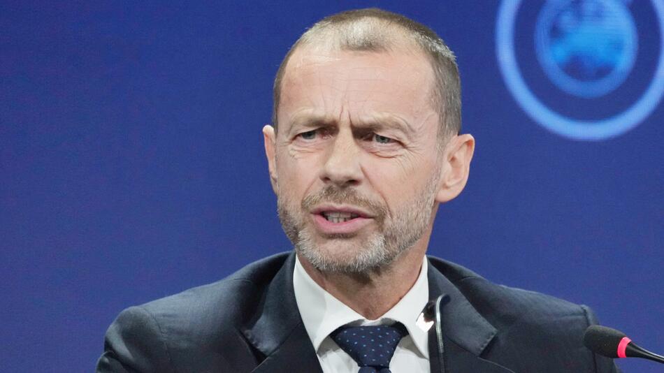 Fussball: UEFA, Kongress