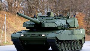Roll-Out Leopard 2A8 und Panzerhaubitze 2000