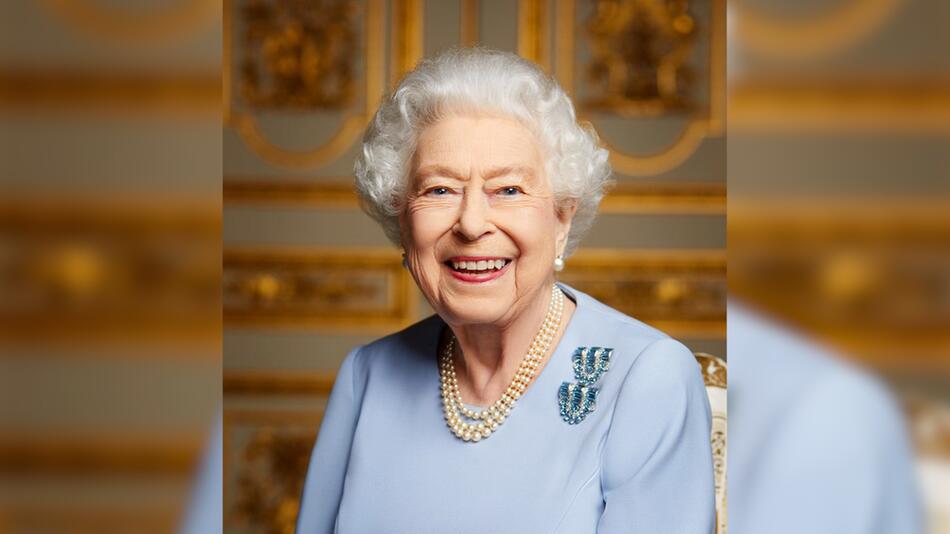 Schlagabtausch mit Fotograf: So witzig war die Queen