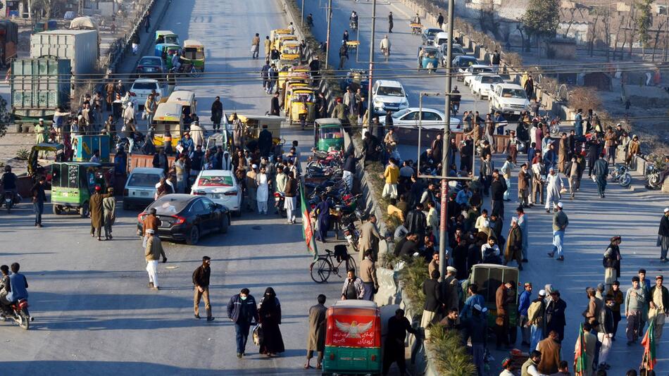 Strassenblockade nach Wahlen in Pakistan