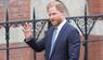 Ob Prinz Harry mit seiner Ehefrau und den beiden Kindern nach England reist, hängt von der ...