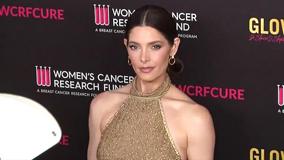 Schauspielerin Ashley Greene auf dem Red Carpet.
