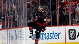 Carolina Hurricanes - Vegas Golden Knights