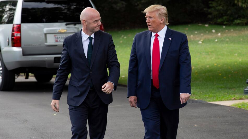 Gianni Infantino (l.) spricht von einer "grossartigen Freundschaft" mit Donald Trump